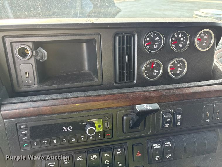 image for item YA2267 2023 International HX520 semi truck