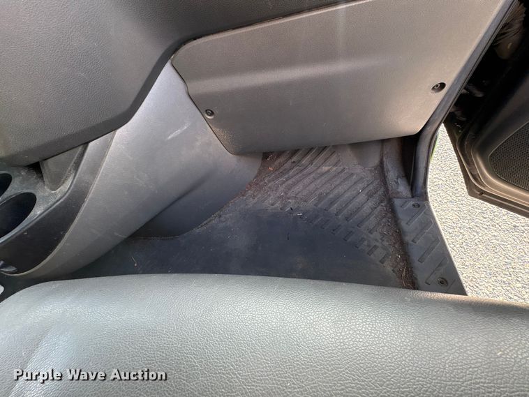 image for item YA2267 2023 International HX520 semi truck