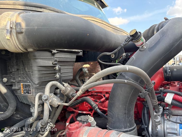 image for item YA2267 2023 International HX520 semi truck