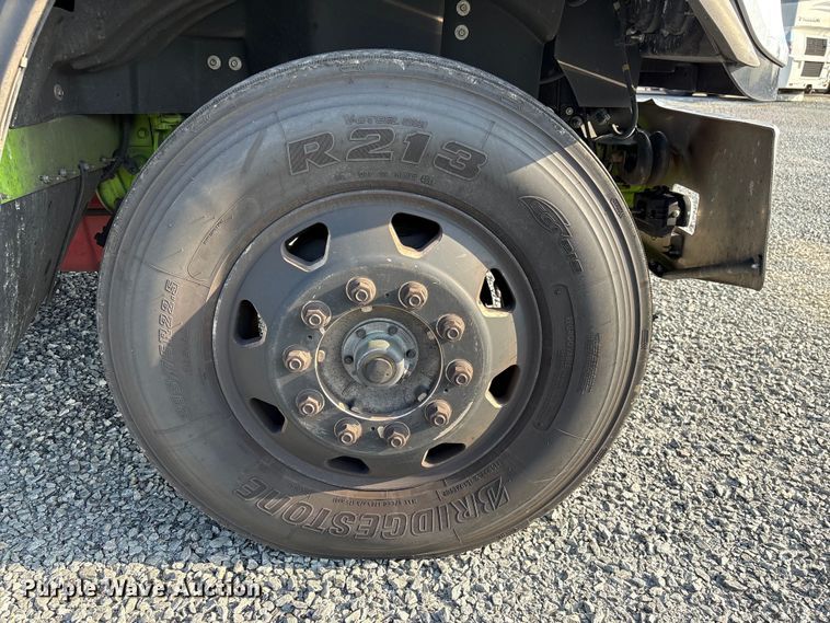 image for item YA2267 2023 International HX520 semi truck