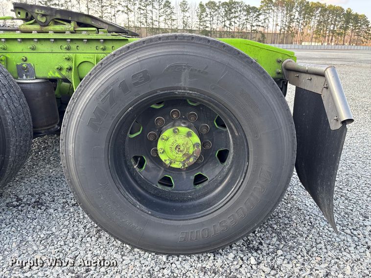 image for item YA2267 2023 International HX520 semi truck