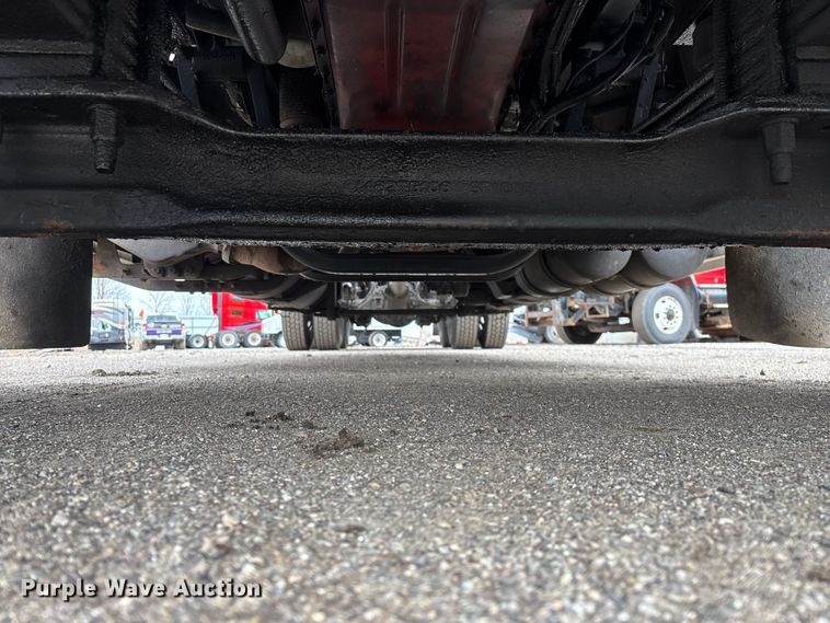 image for item YA2401 2019 Kenworth W900 semi truck