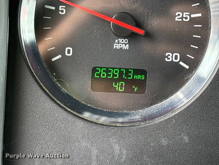 image for item YA2401 2019 Kenworth W900 semi truck