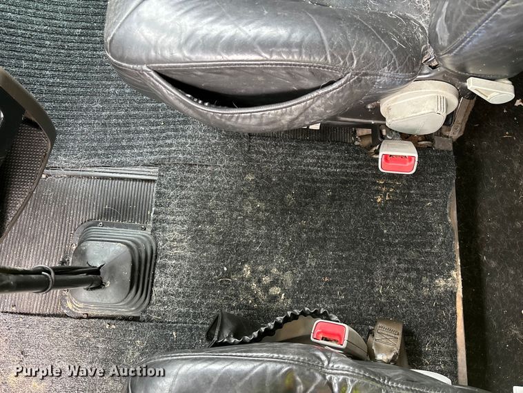 image for item YA2401 2019 Kenworth W900 semi truck