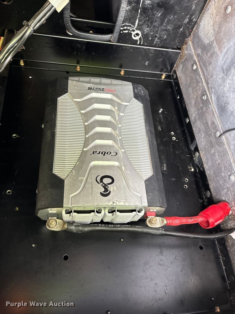 image for item YA2401 2019 Kenworth W900 semi truck