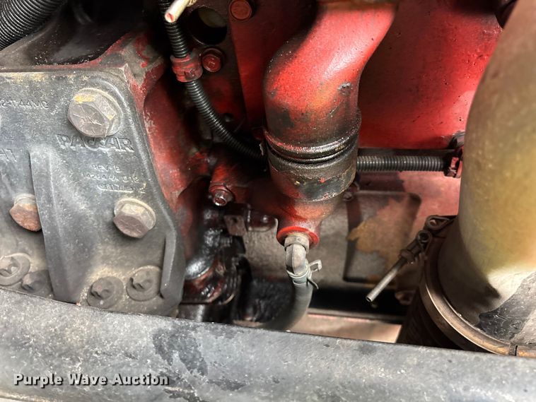 image for item YA2401 2019 Kenworth W900 semi truck