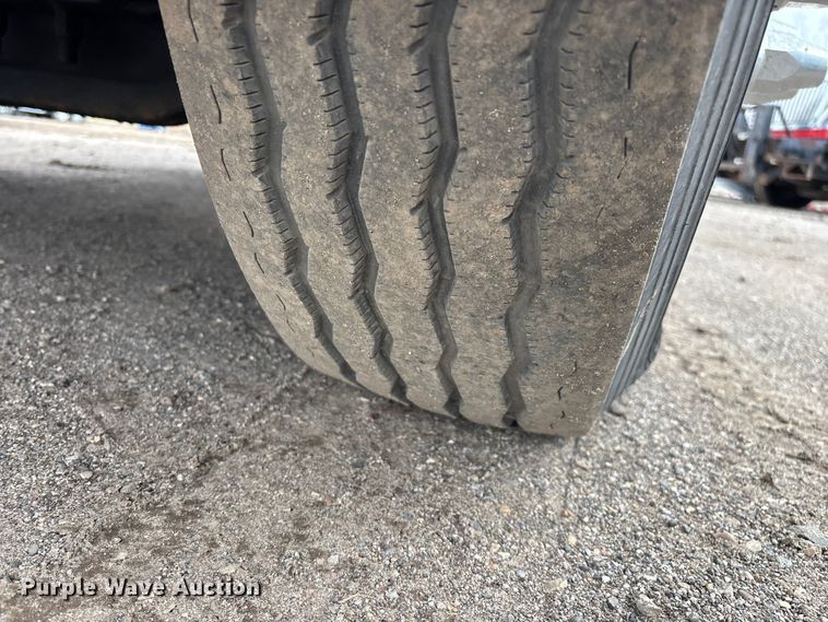 image for item YA2401 2019 Kenworth W900 semi truck