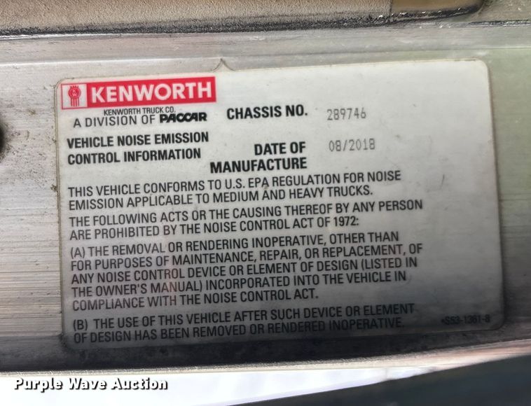 image for item YA2401 2019 Kenworth W900 semi truck