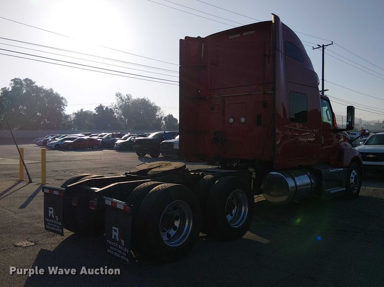 image for item YA2402 2019 International LT625 semi truck