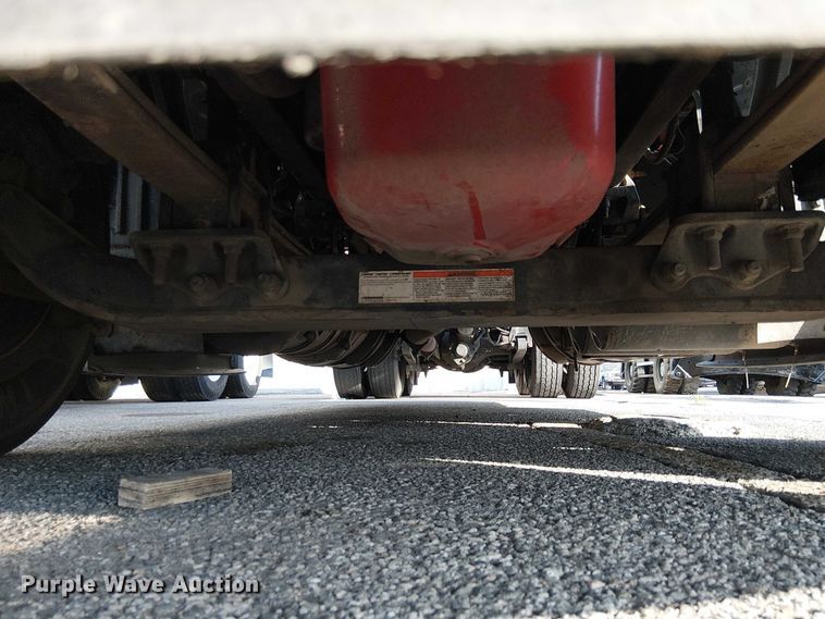 image for item YA2402 2019 International LT625 semi truck