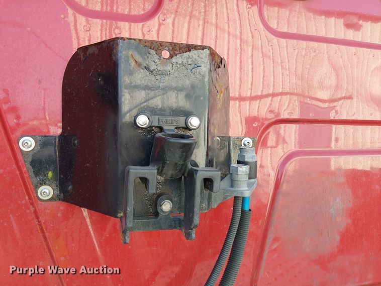 image for item YA2402 2019 International LT625 semi truck