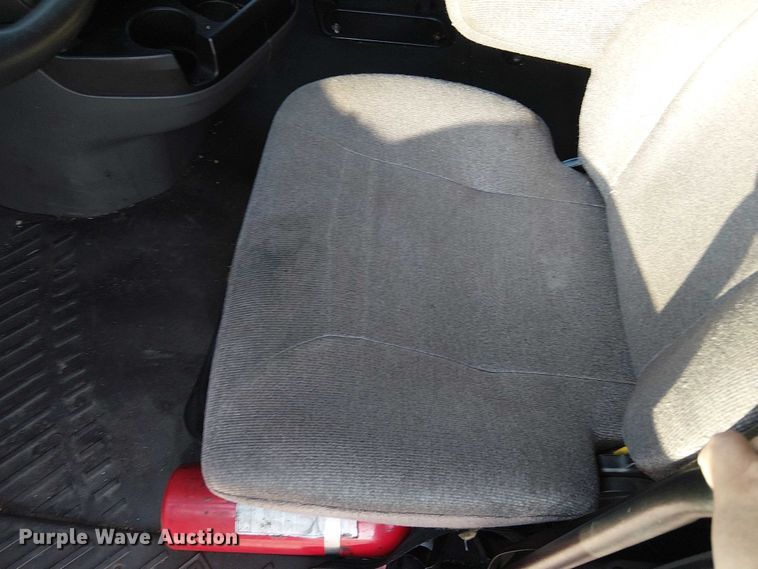 image for item YA2402 2019 International LT625 semi truck