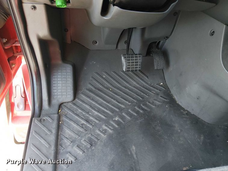 image for item YA2402 2019 International LT625 semi truck