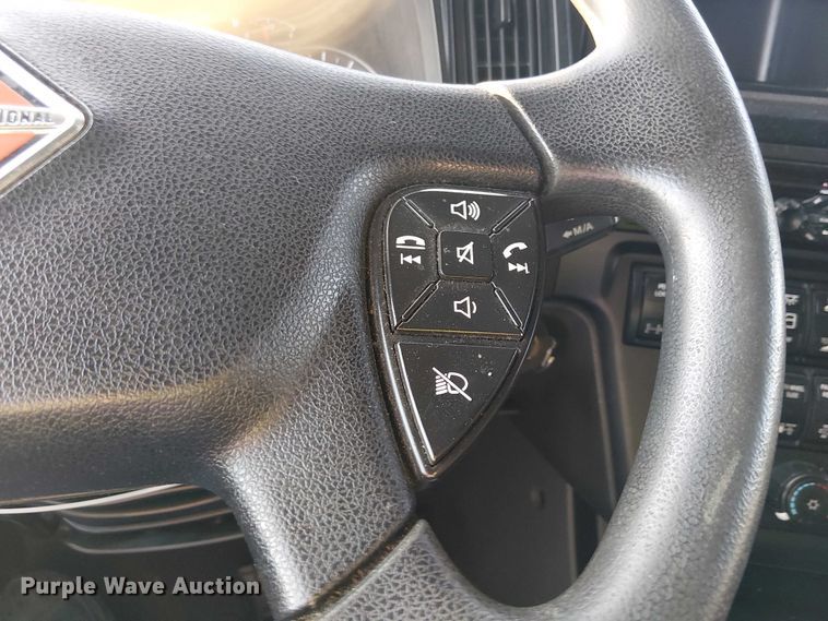 image for item YA2402 2019 International LT625 semi truck