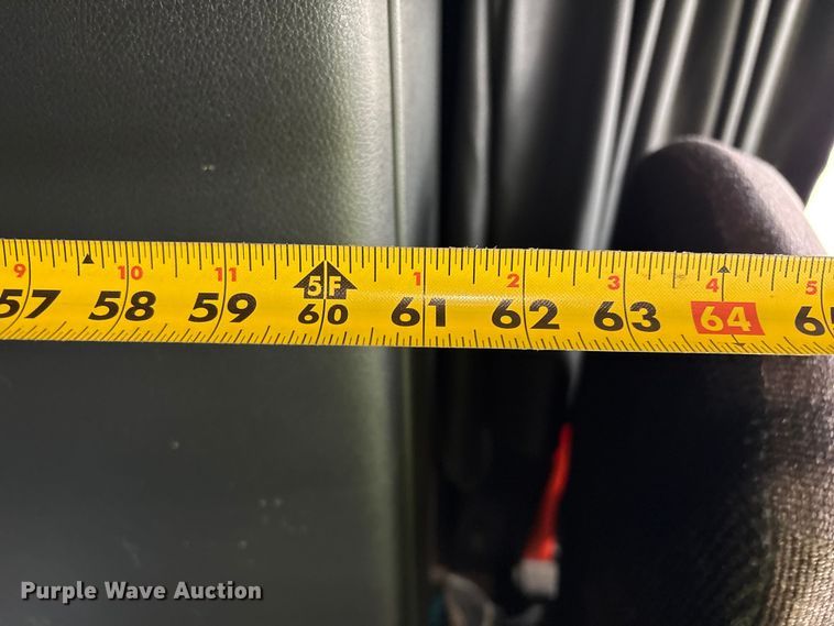 image for item YA2439 2019 Freightliner Cascadia semi truck