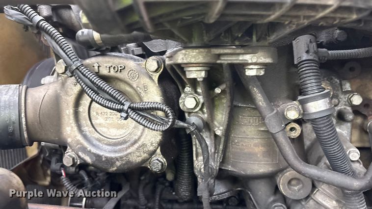 image for item YA2439 2019 Freightliner Cascadia semi truck