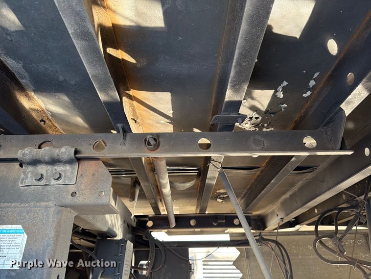 image for item YA2477 2014 Utility VS2RAP refrigerated van trailer