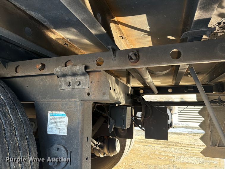 image for item YA2477 2014 Utility VS2RAP refrigerated van trailer