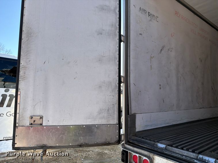 image for item YA2477 2014 Utility VS2RAP refrigerated van trailer