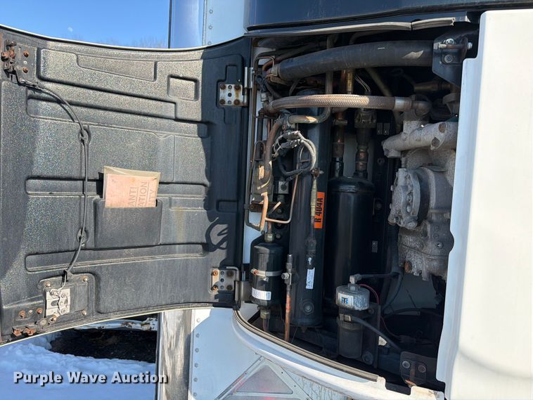 image for item YA2477 2014 Utility VS2RAP refrigerated van trailer