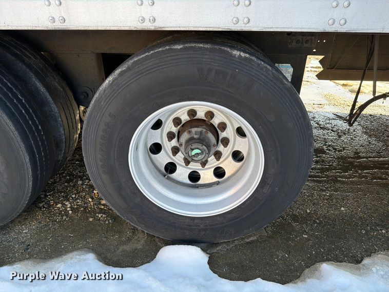 image for item YA2477 2014 Utility VS2RAP refrigerated van trailer