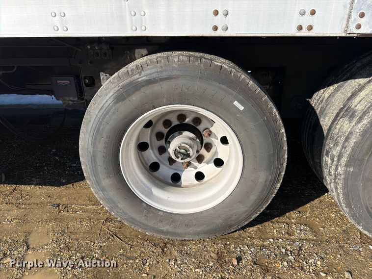 image for item YA2477 2014 Utility VS2RAP refrigerated van trailer