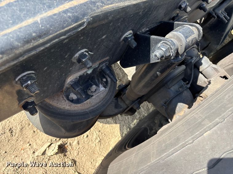 image for item YA2578 2018 Freightliner Cascadia semi truck