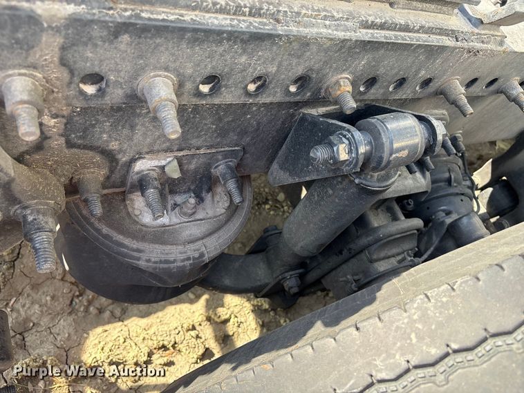 image for item YA2578 2018 Freightliner Cascadia semi truck