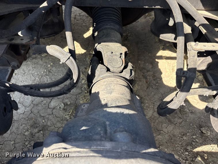 image for item YA2578 2018 Freightliner Cascadia semi truck