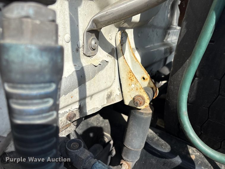 image for item YA2578 2018 Freightliner Cascadia semi truck