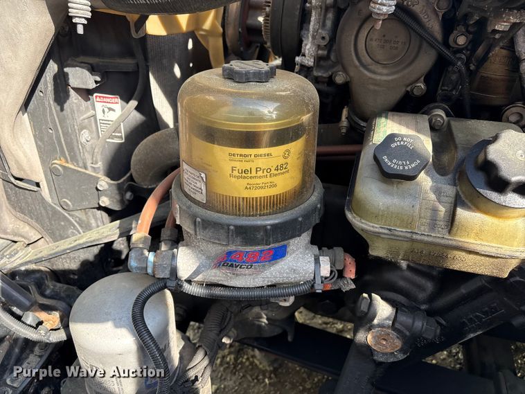 image for item YA2578 2018 Freightliner Cascadia semi truck