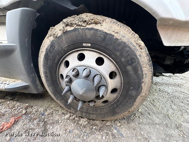 image for item YA2578 2018 Freightliner Cascadia semi truck