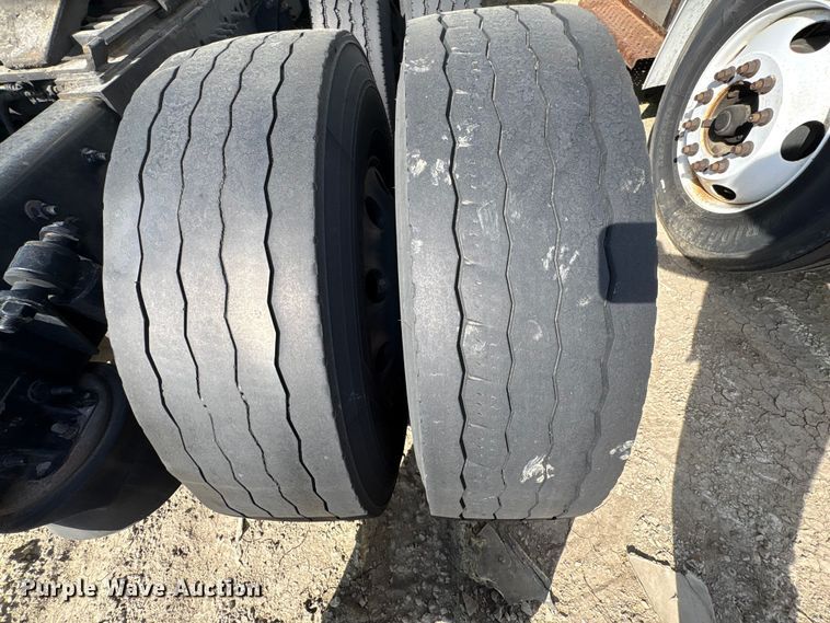 image for item YA2578 2018 Freightliner Cascadia semi truck