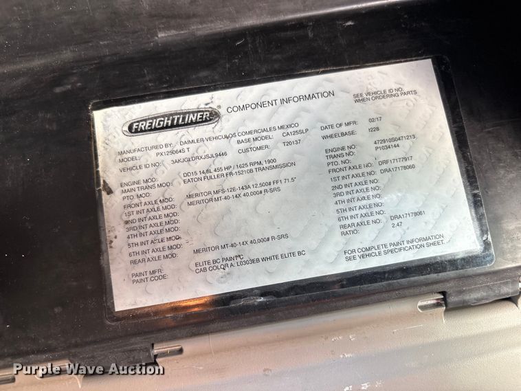 image for item YA2578 2018 Freightliner Cascadia semi truck