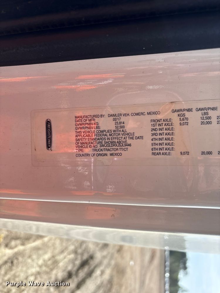 image for item YA2578 2018 Freightliner Cascadia semi truck