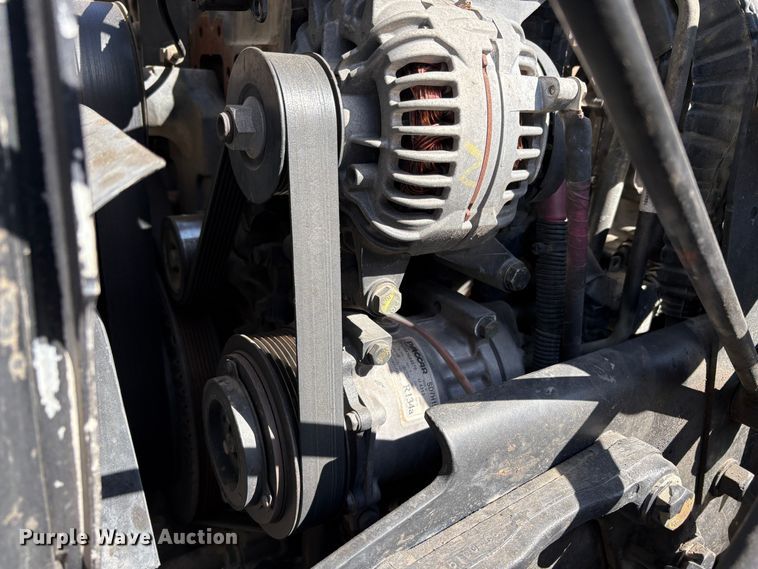 image for item YA2581 2020 Peterbilt 579 semi truck