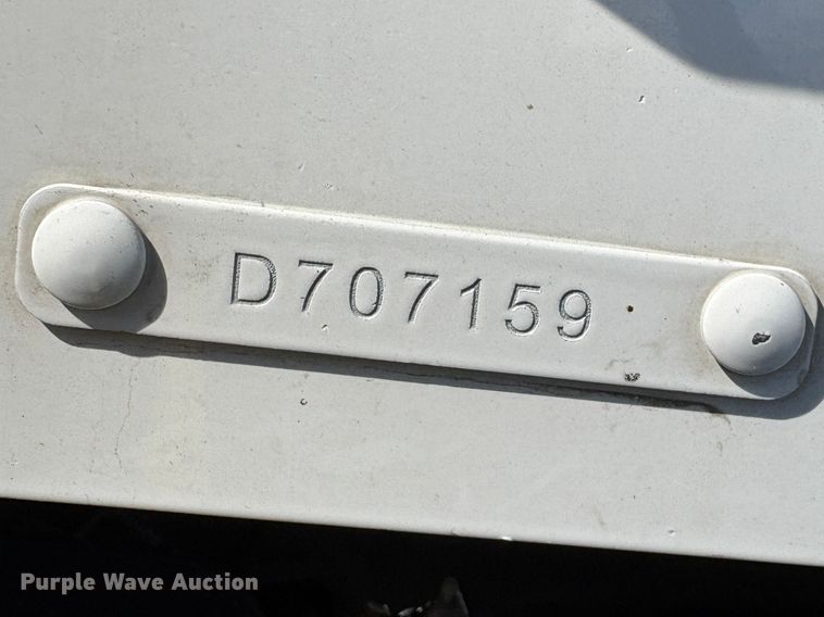 image for item YA2581 2020 Peterbilt 579 semi truck