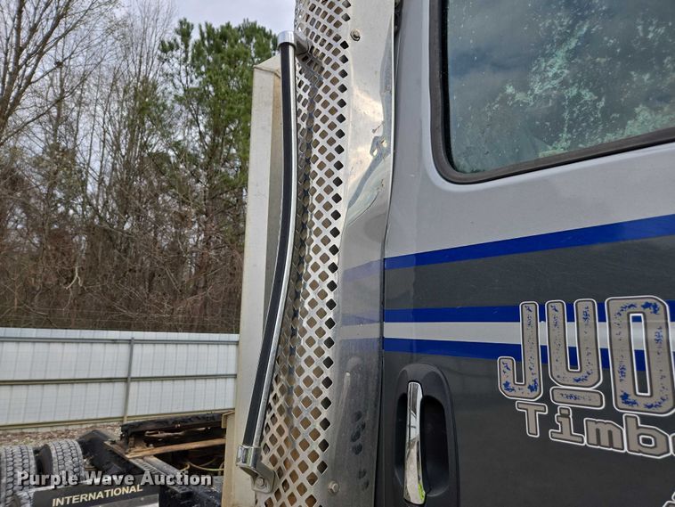 image for item YA2583 2024 International HX520 semi truck