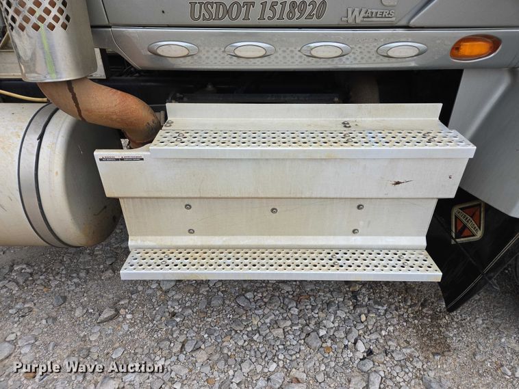 image for item YA2583 2024 International HX520 semi truck