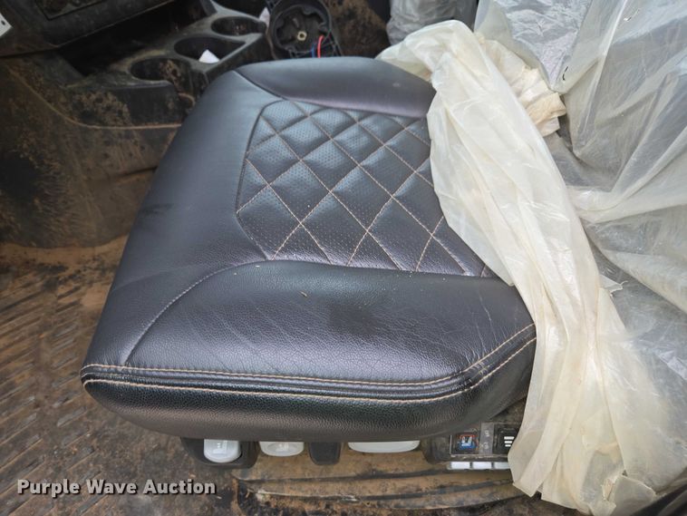 image for item YA2583 2024 International HX520 semi truck