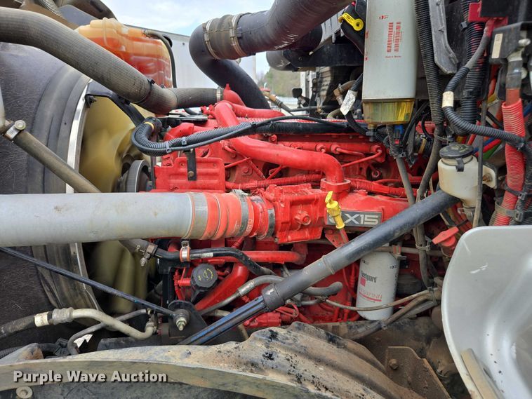 image for item YA2583 2024 International HX520 semi truck