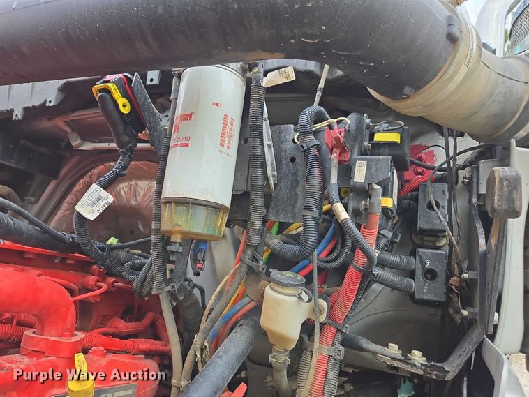 image for item YA2583 2024 International HX520 semi truck