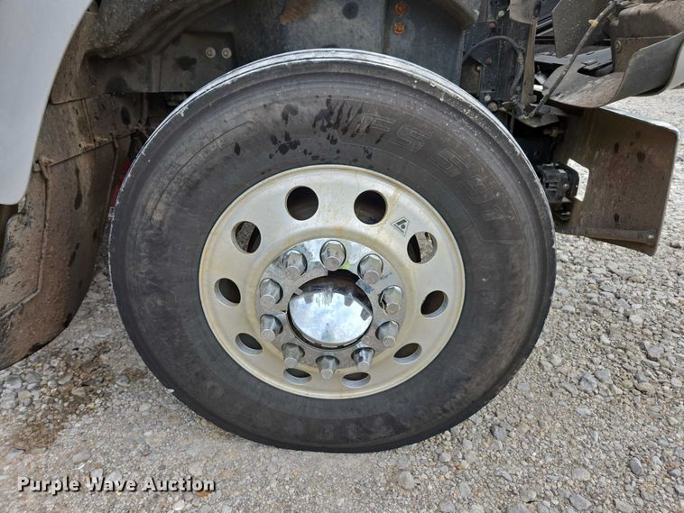 image for item YA2583 2024 International HX520 semi truck