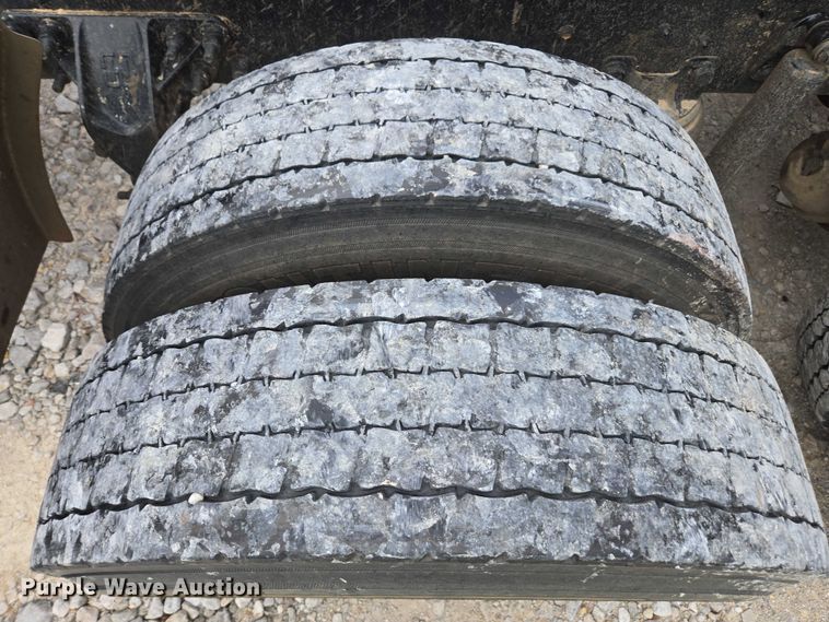 image for item YA2583 2024 International HX520 semi truck