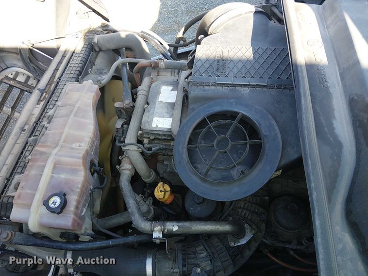 image for item YA2590 2017 Freightliner Cascadia 125 semi truck