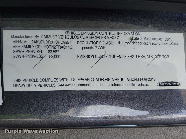 image for item YA2590 2017 Freightliner Cascadia 125 semi truck