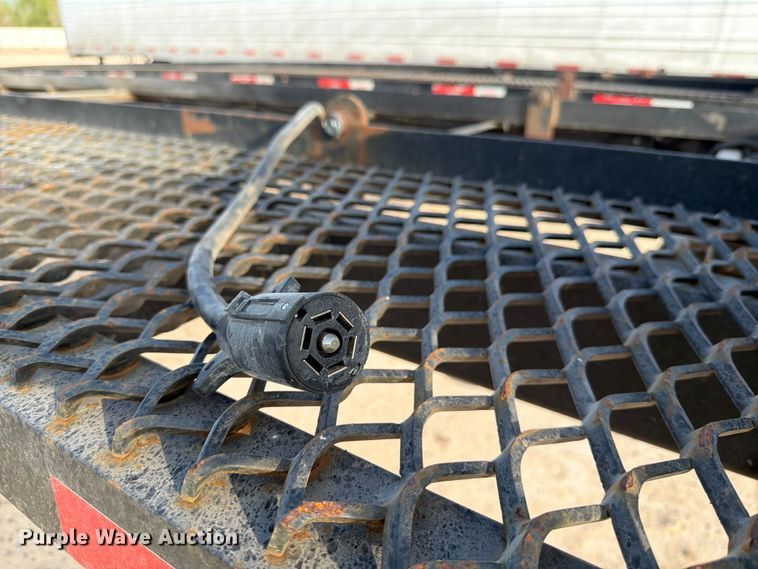 image for item YA2598 2025 Silverback 53CH3A car carrier