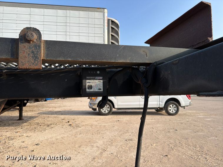 image for item YA2598 2025 Silverback 53CH3A car carrier