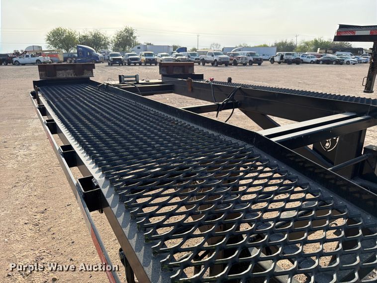image for item YA2599 2025 Silverback 53CHD12 car carrier