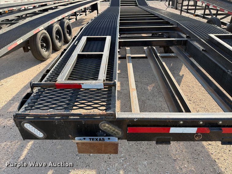 image for item YA2599 2025 Silverback 53CHD12 car carrier
